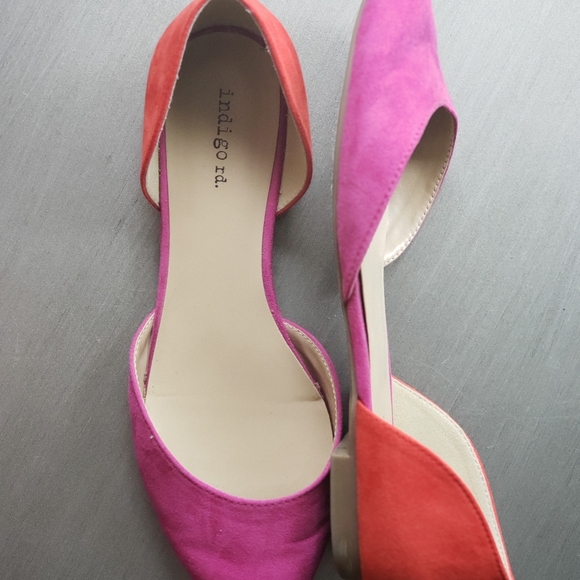 Pink and orange flats - Picture 3 of 5